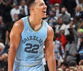 贝恩二年级迎飞跃式进步 季后赛他已瞄准最高荣耀